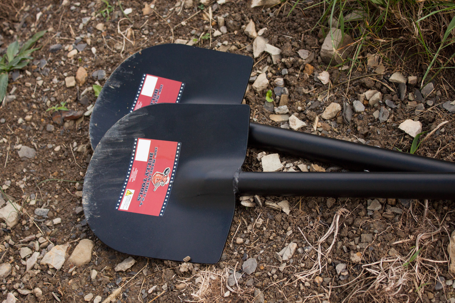 caprock-pose-09 Caprock Shovel pose 09