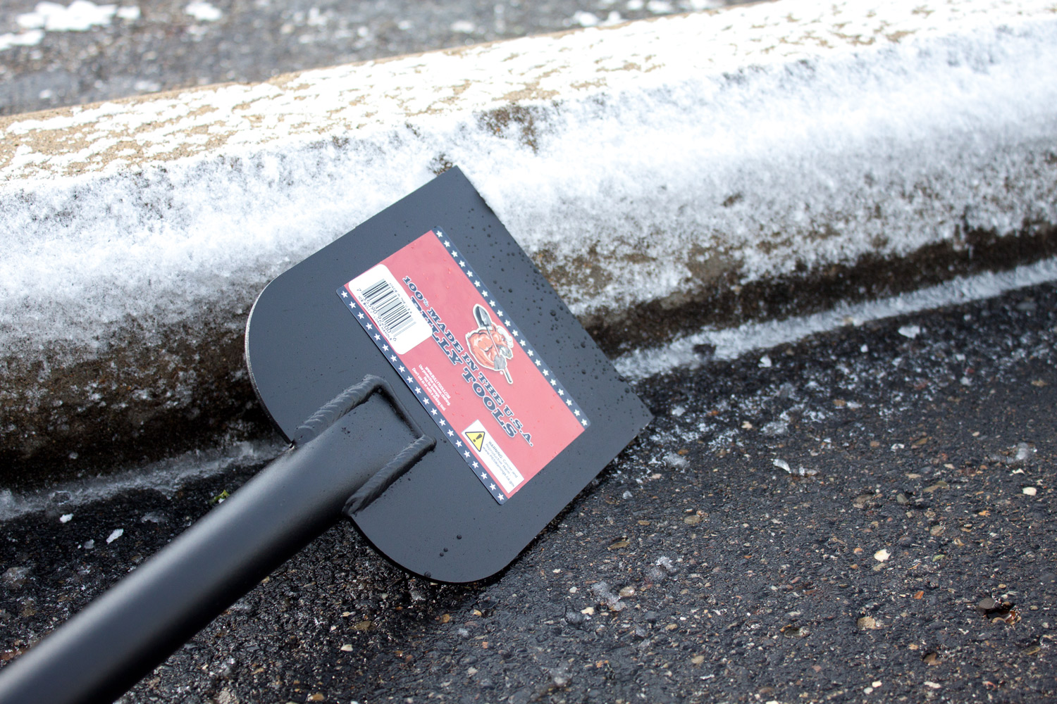 ice-scraper-pose-01 Ice Scraper pose