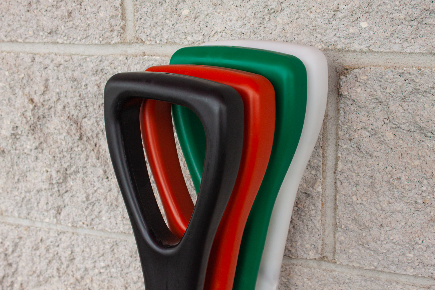 polyscoop-four-grips-01 One Piece Poly Scoops, all four colored grips