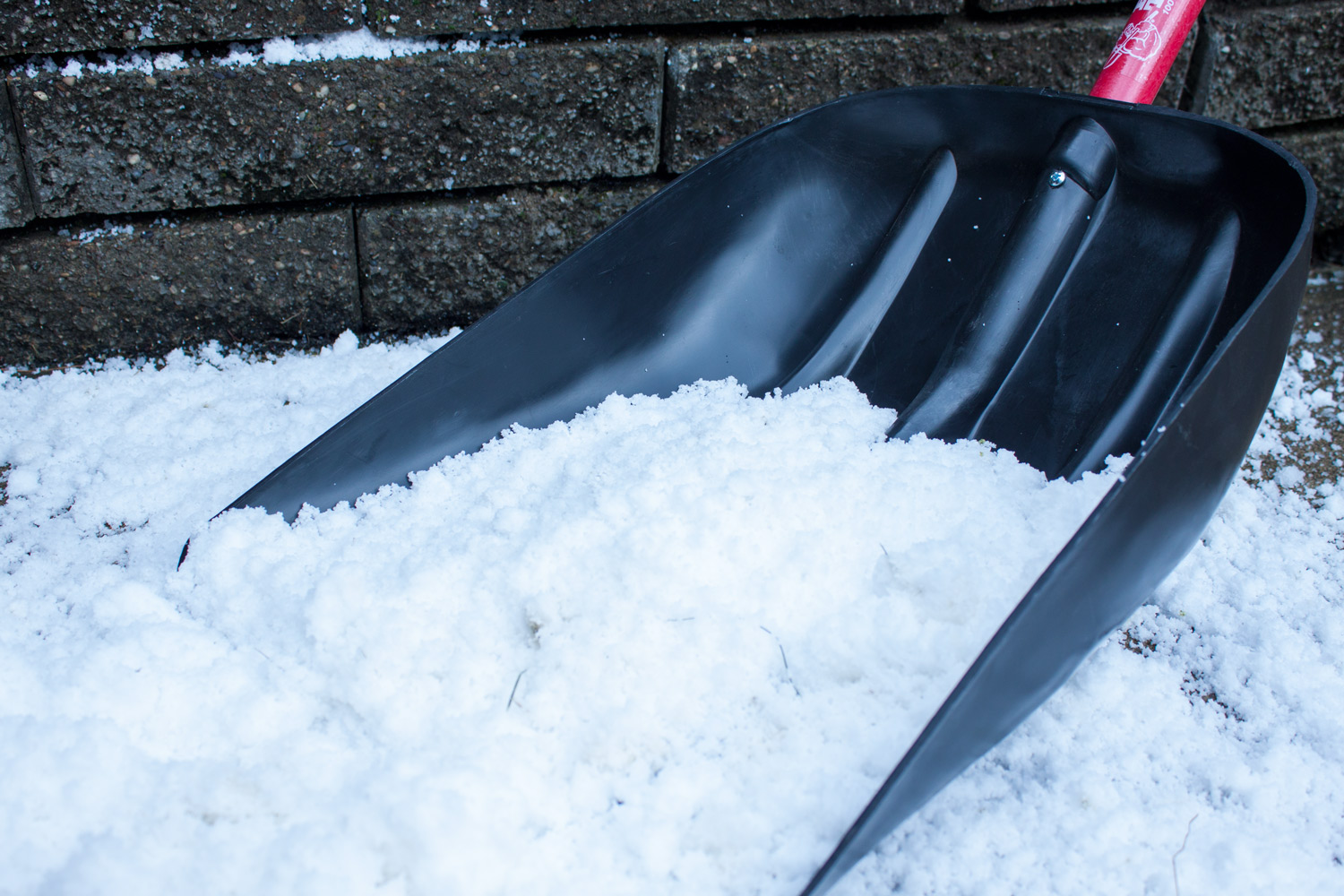 snow-scoop Snow / Grain Scoop with snow